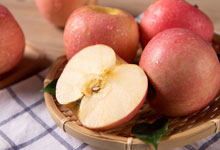 苹果去皮后变色能吃吗