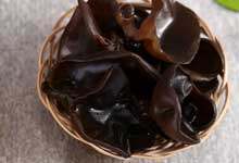 鲜木耳怎么处理才能吃