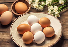 “开水冲鸡蛋”滴香油，是“健康杀手”还是“营养佳品”？