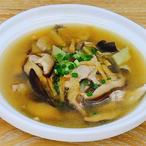 香菇黄花菜瘦肉汤