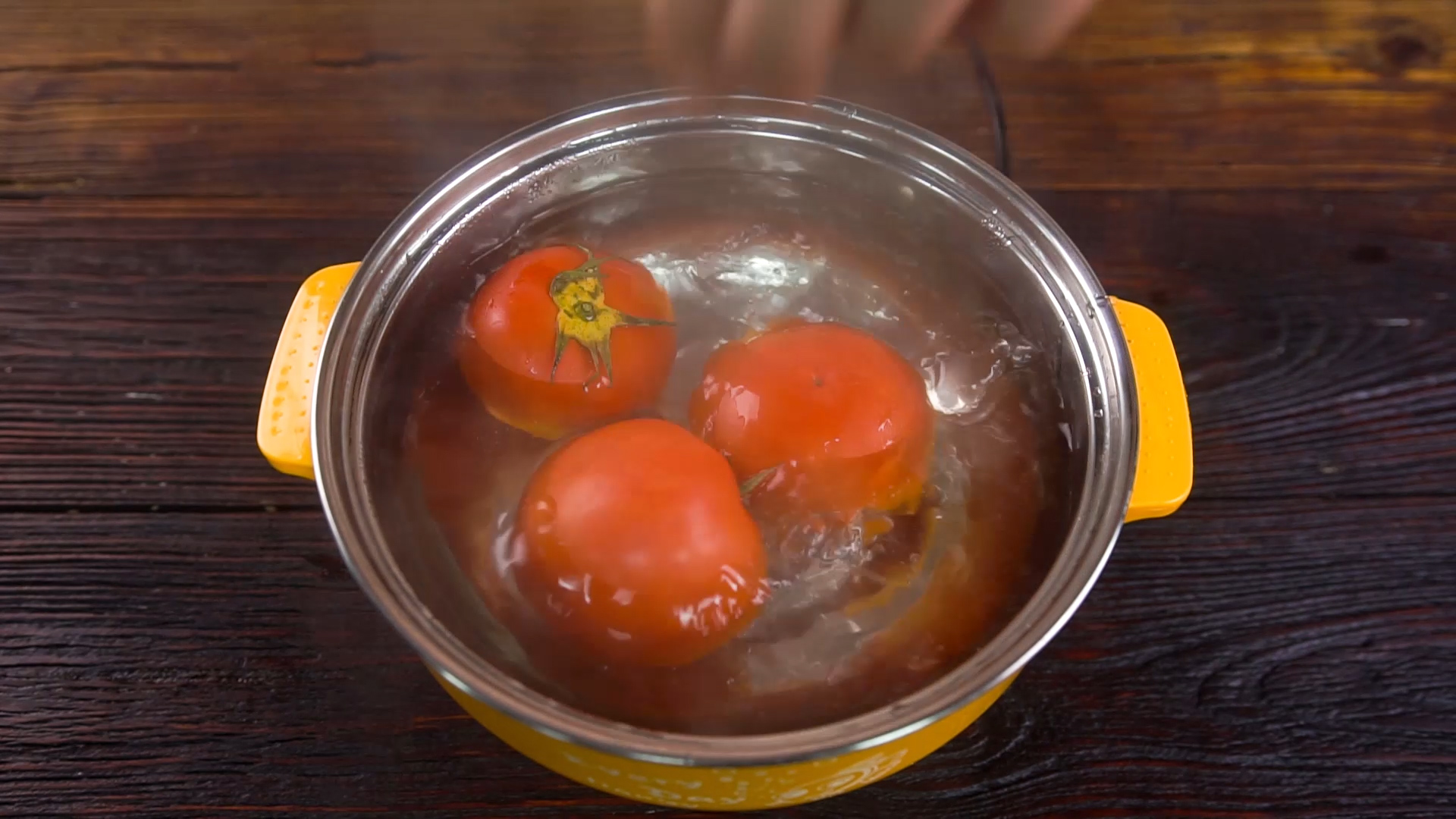 番茄土豆排骨汤做法步骤：4