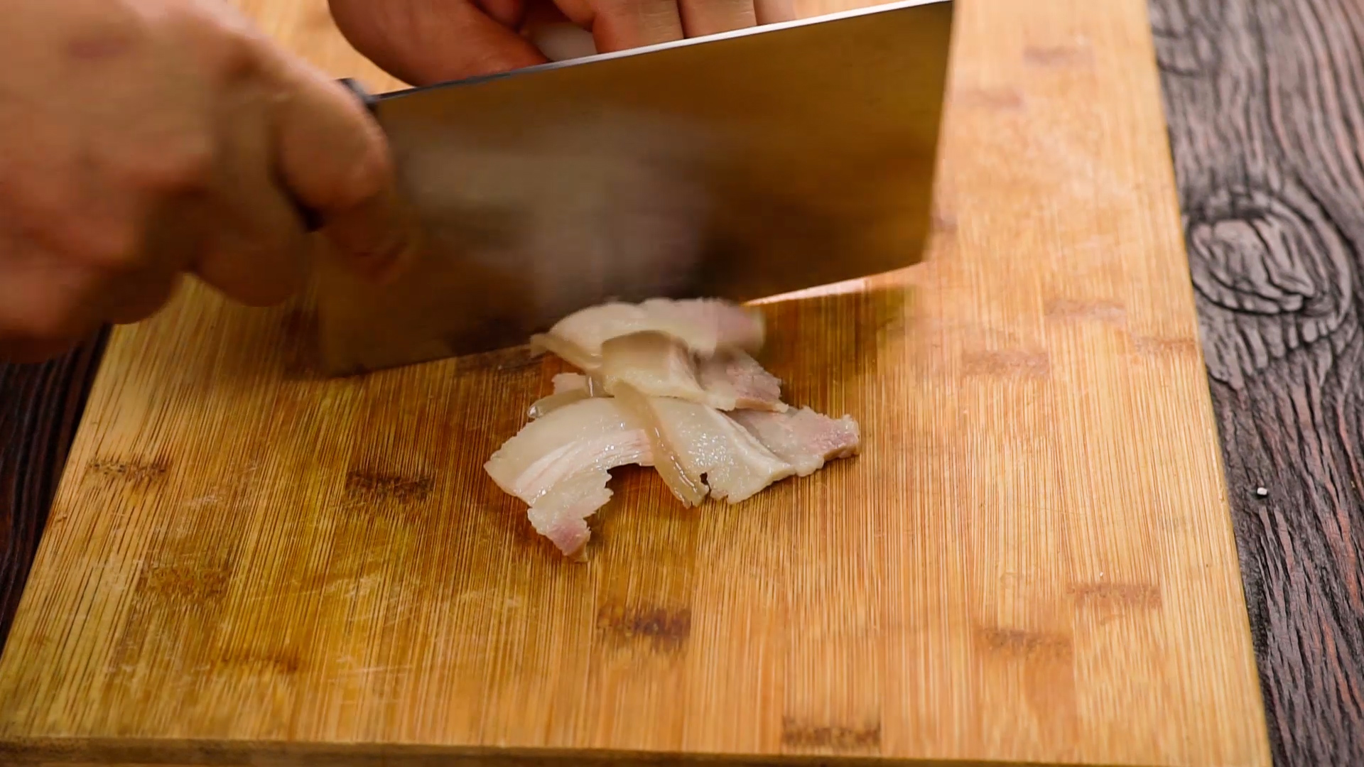 花菜回锅肉做法步骤：6