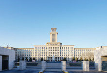 西南政法大学是211吗